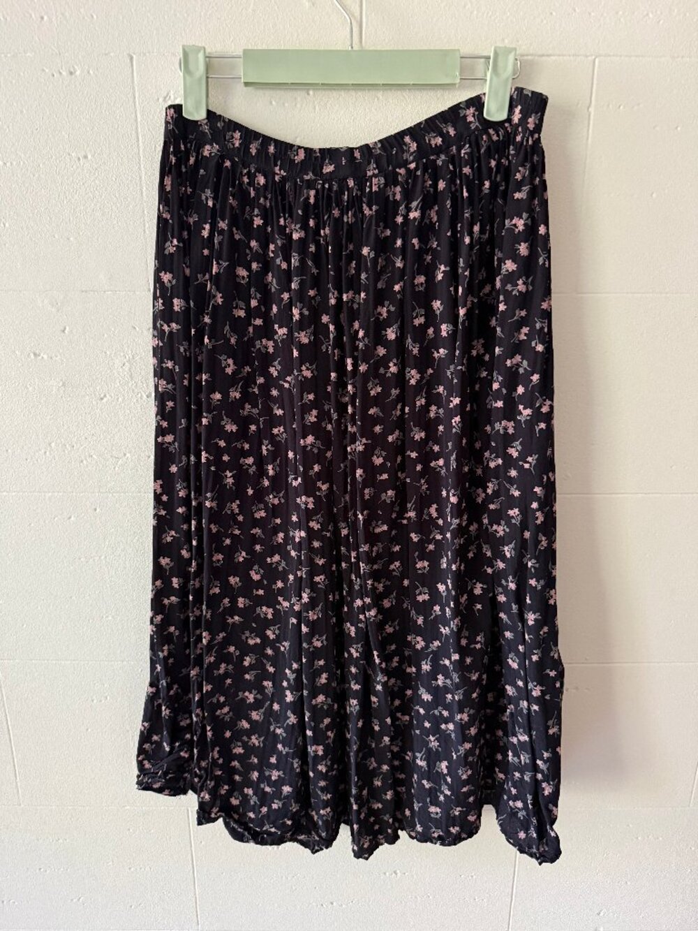 Jones New York | Pleated Rayon Floral Maxi Summer Skirt | Medium - Picture 7 of 7